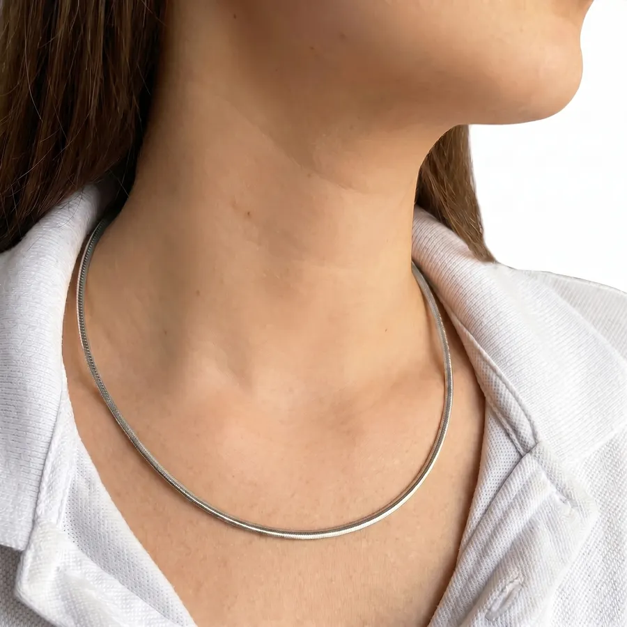 Gargantilha de Ouro 18k Ômega Bicolor de 2,6mm Com 45cm - Imagem 3
